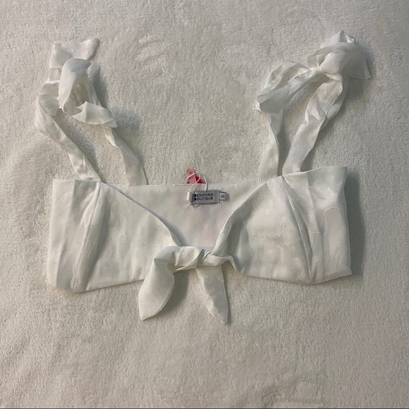 Beginnings boutique little lace white tie top - Picture 2 of 6